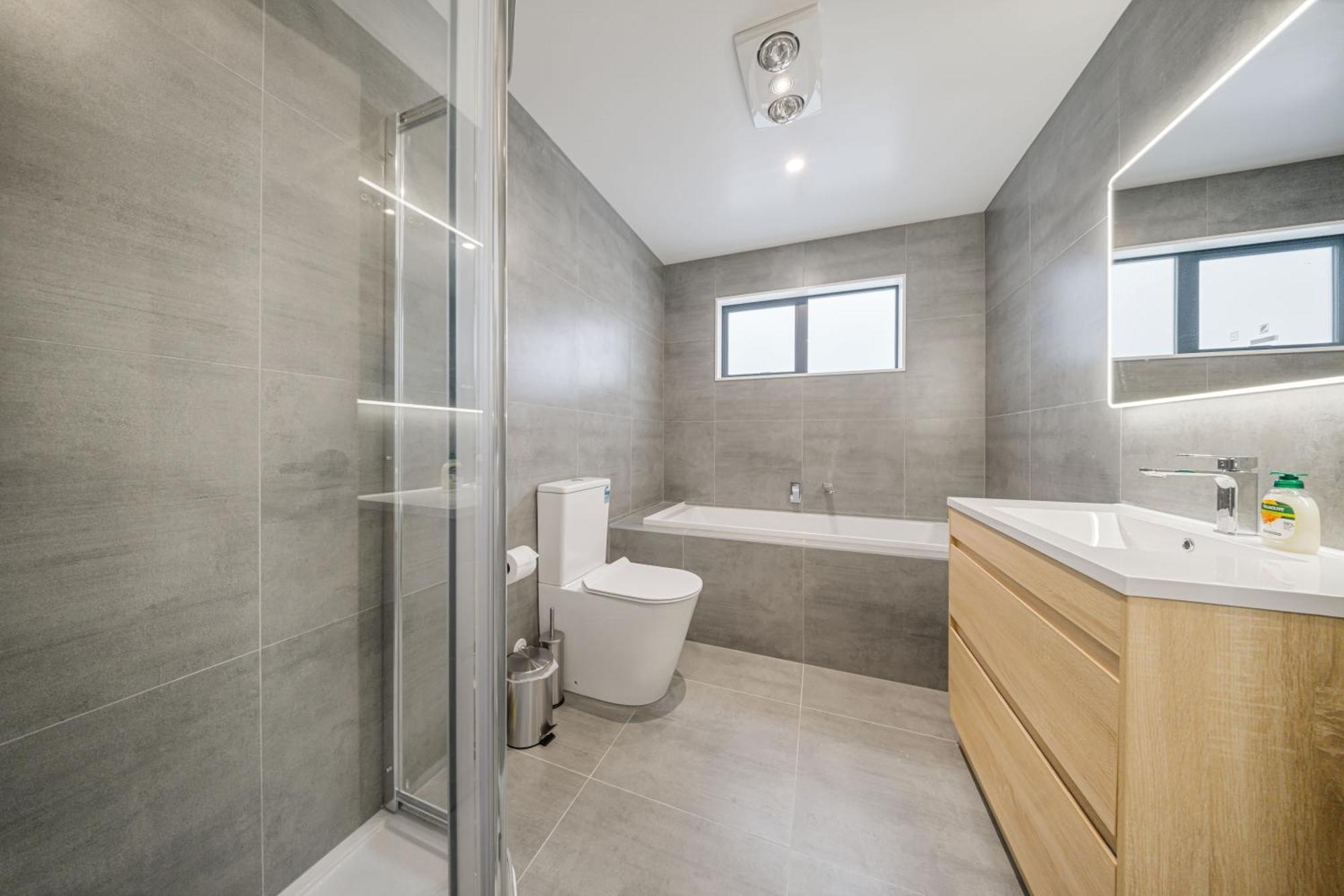 West Harbour Modern 4-Bedroom Retreat Auckland Exterior foto